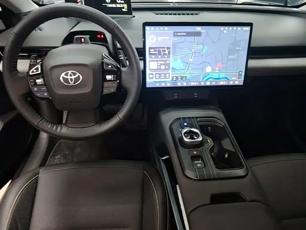 Toyota bZ5 2025 из CN, фото 4