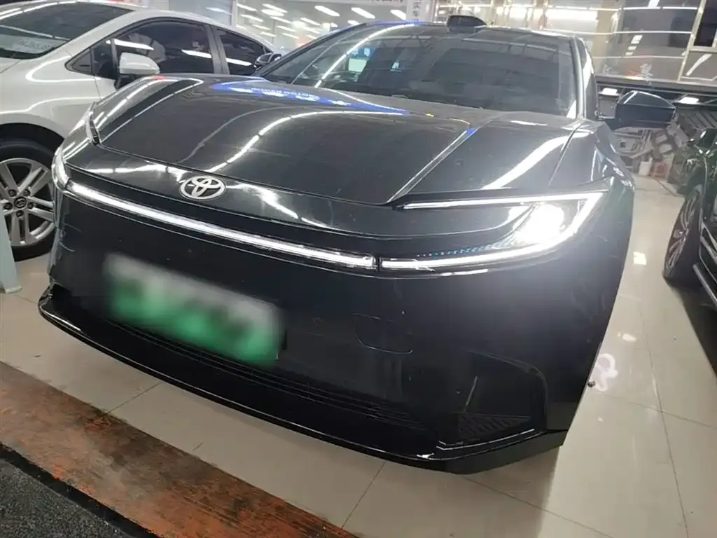 Toyota bZ5 2025 из CN, фото 3