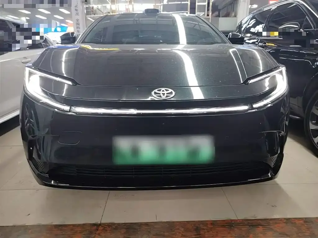 Toyota bZ5 2025 из CN, фото 9