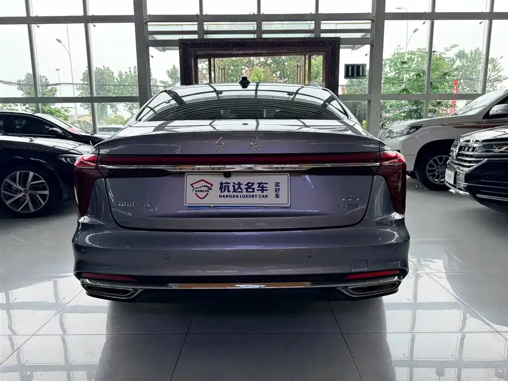 Hongqi H5 — фото 4
