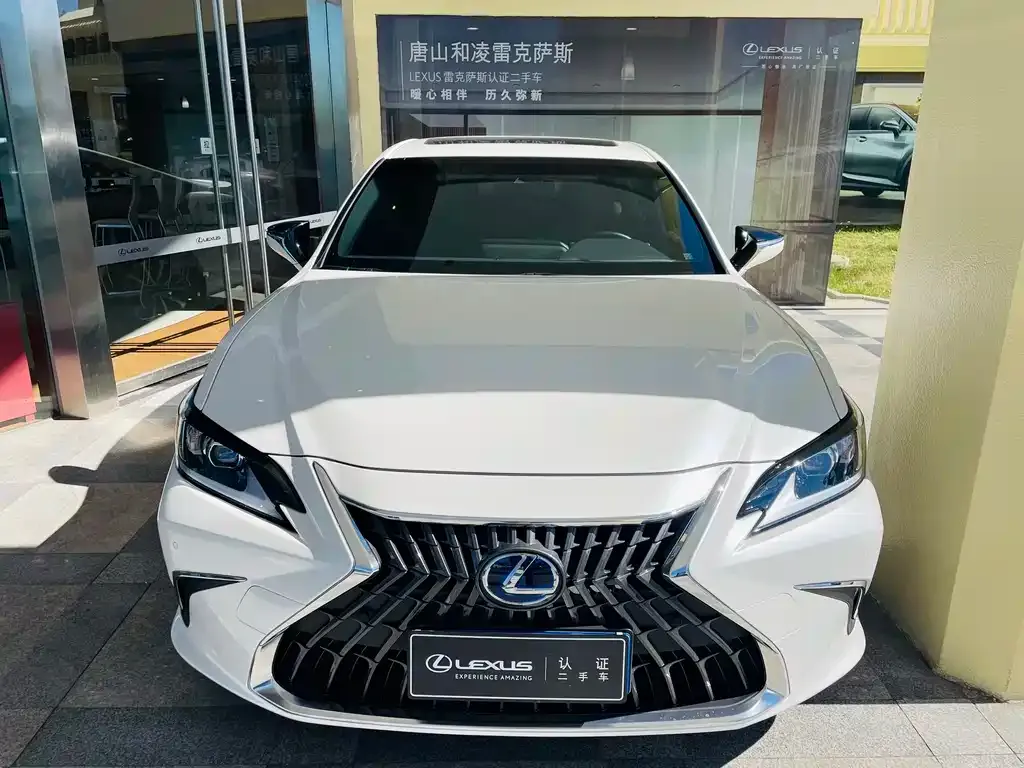 Lexus ES — фото 2