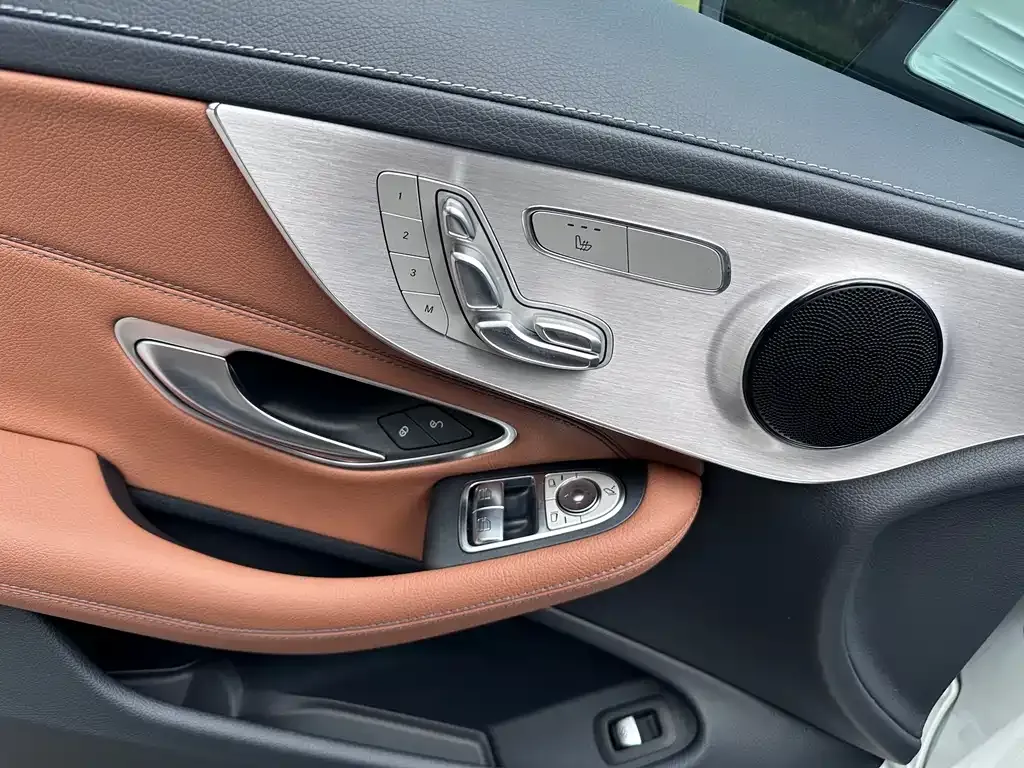 Mercedes-Benz C-Class (Import) — фото 5