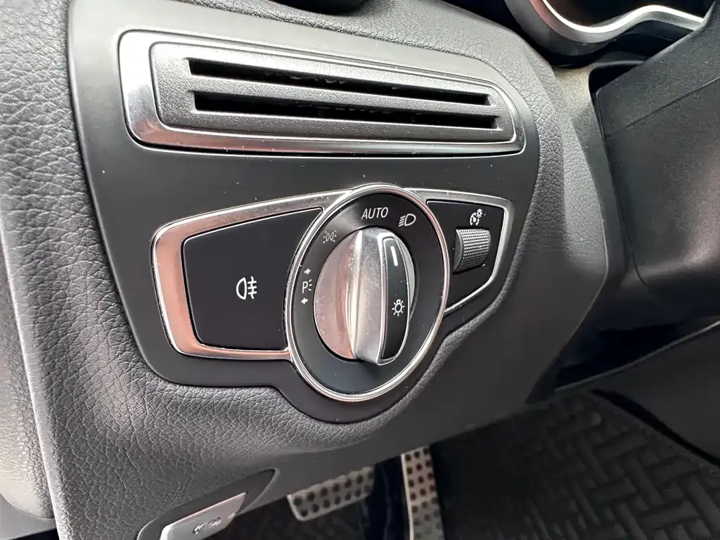 Mercedes-Benz C-Class (Import) — фото 4
