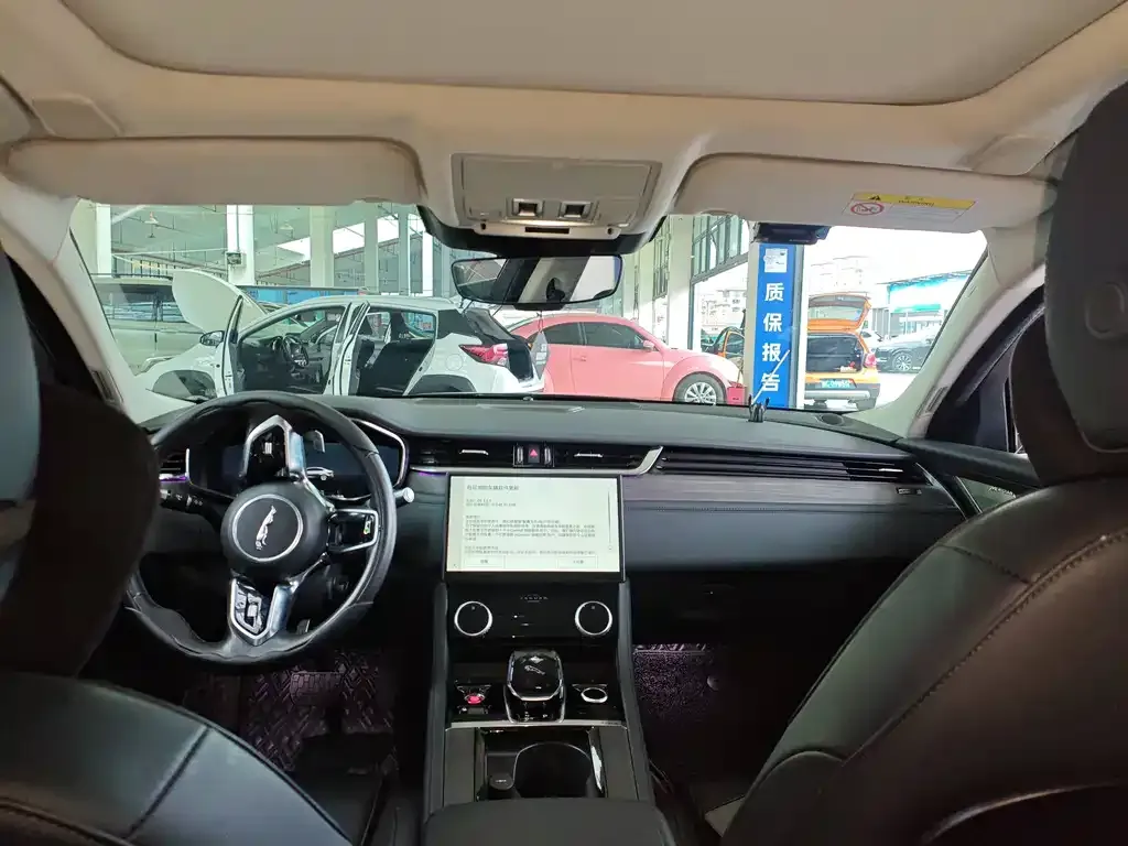 Jaguar XFL 2022 из CN, фото 7