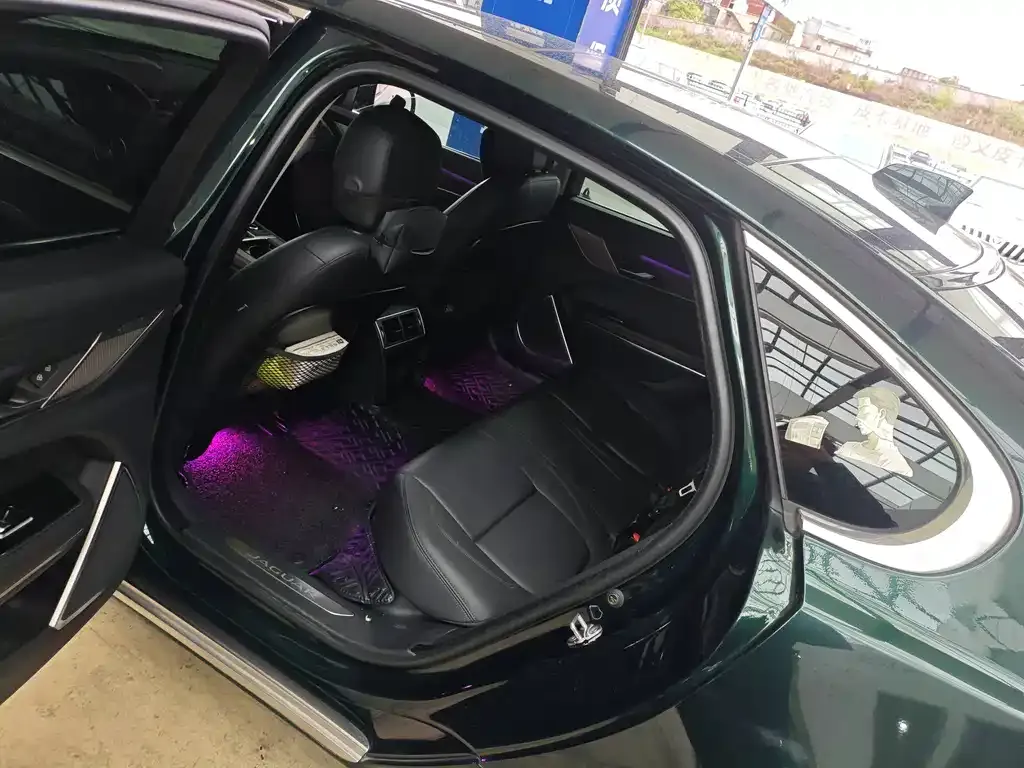 Jaguar XFL 2022 из CN, фото 6