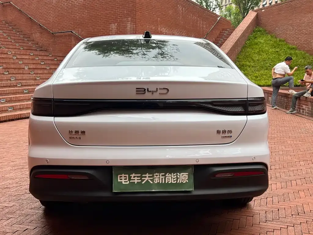 BYD Seal 05 DM-i 2025 из CN, фото 2