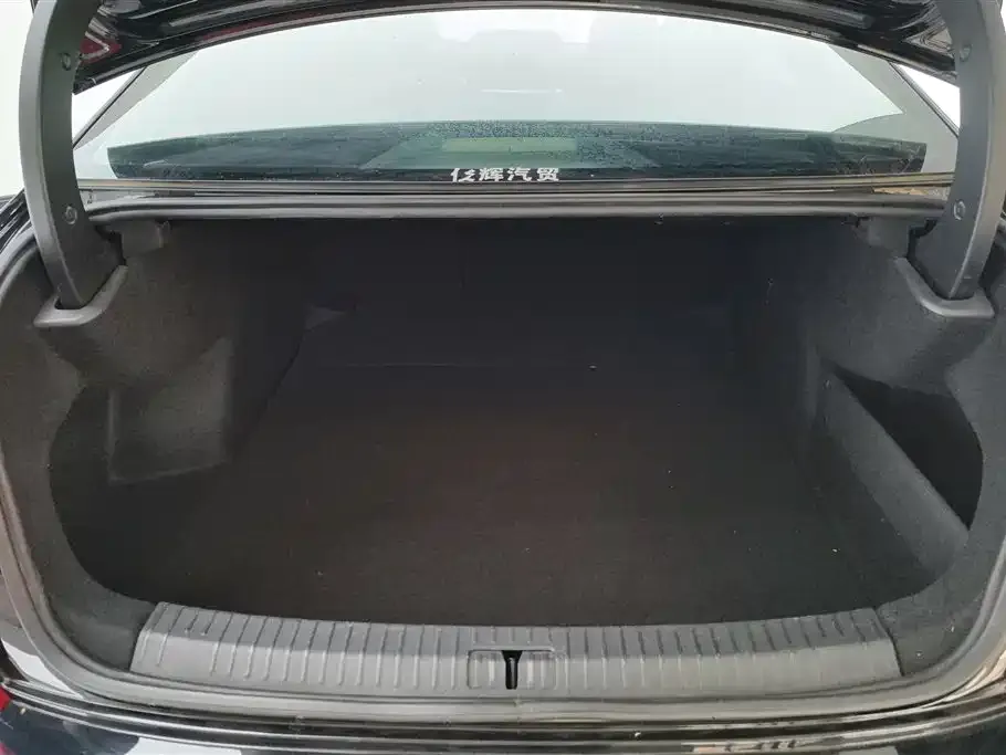 Volkswagen Passat — фото 4
