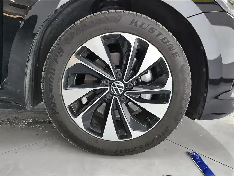Volkswagen Passat — фото 6