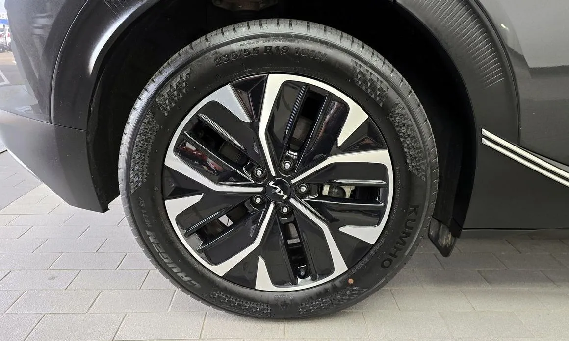 Kia EV6 — фото 6