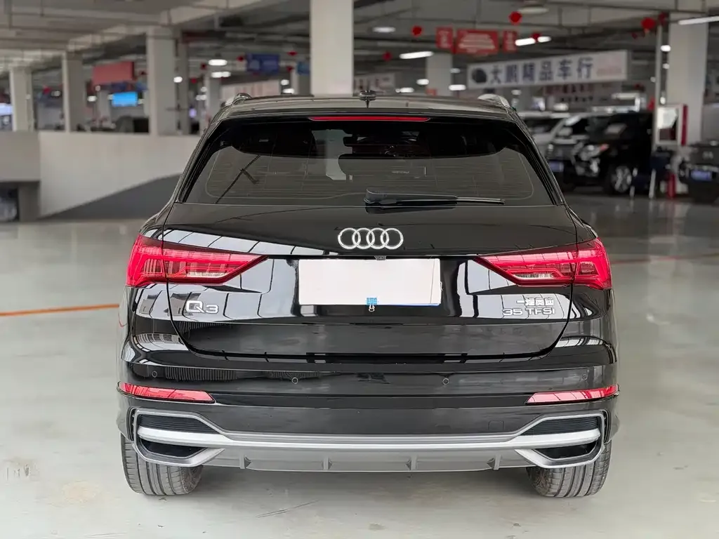 Audi Q3 — фото 4