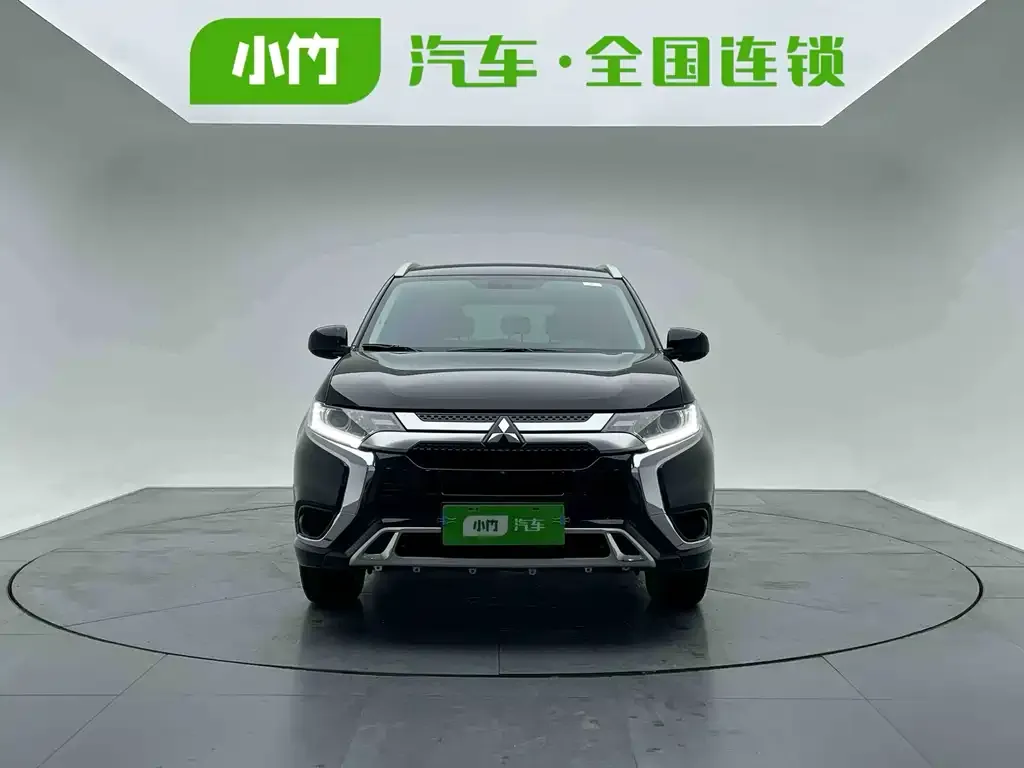 Mitsubishi Outlander — фото 3