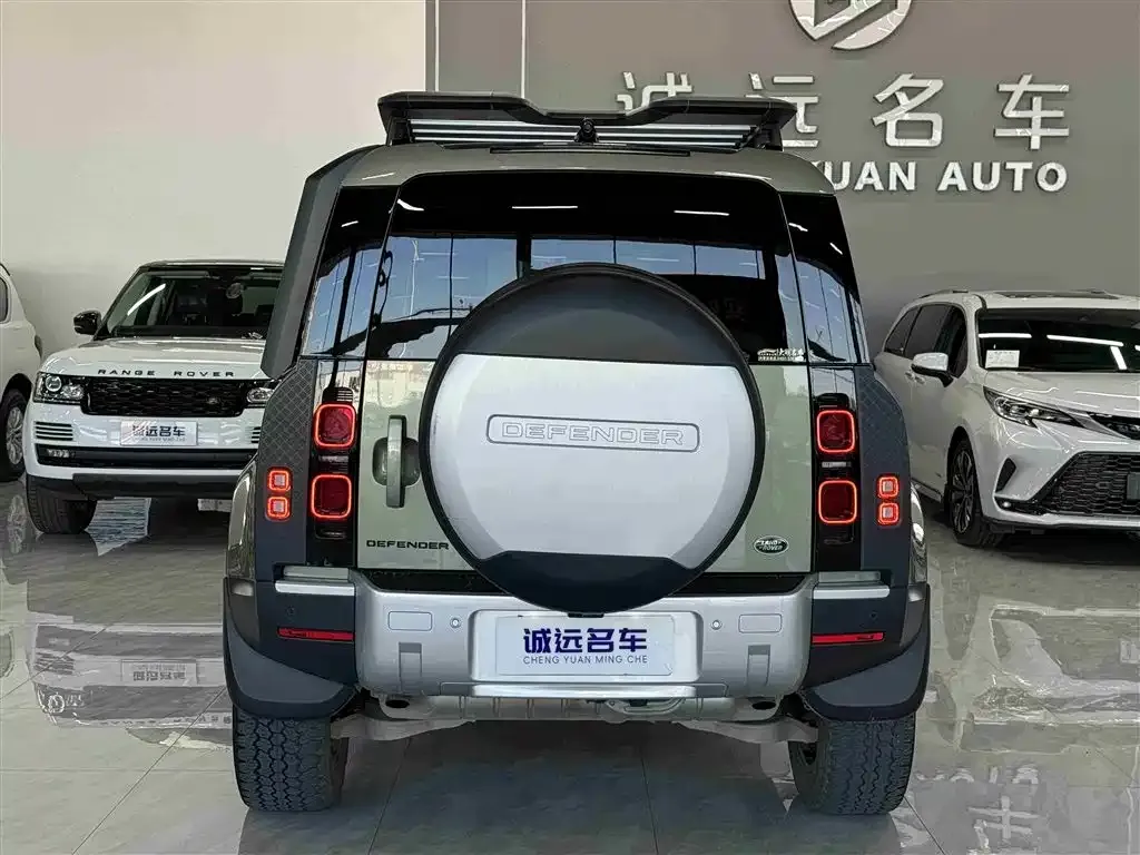 Land Rover Defender — фото 4