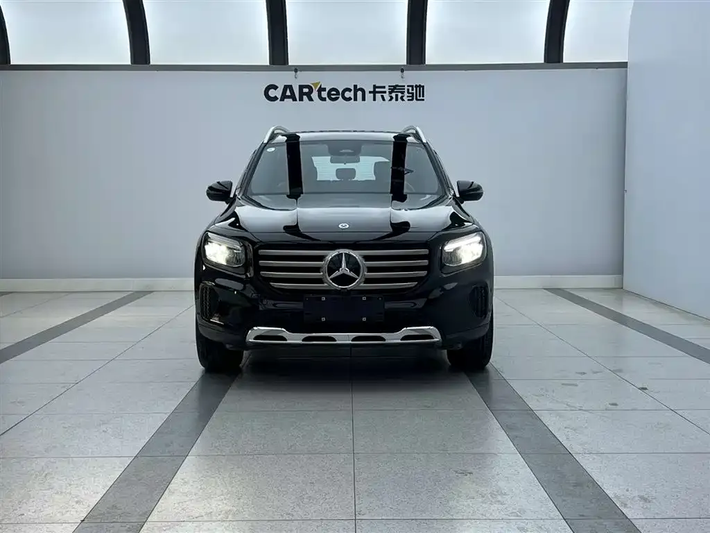 Mercedes-Benz GLB — фото 9