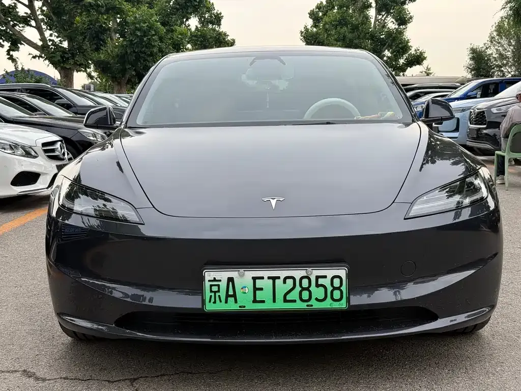 Tesla Model 3 — фото 8
