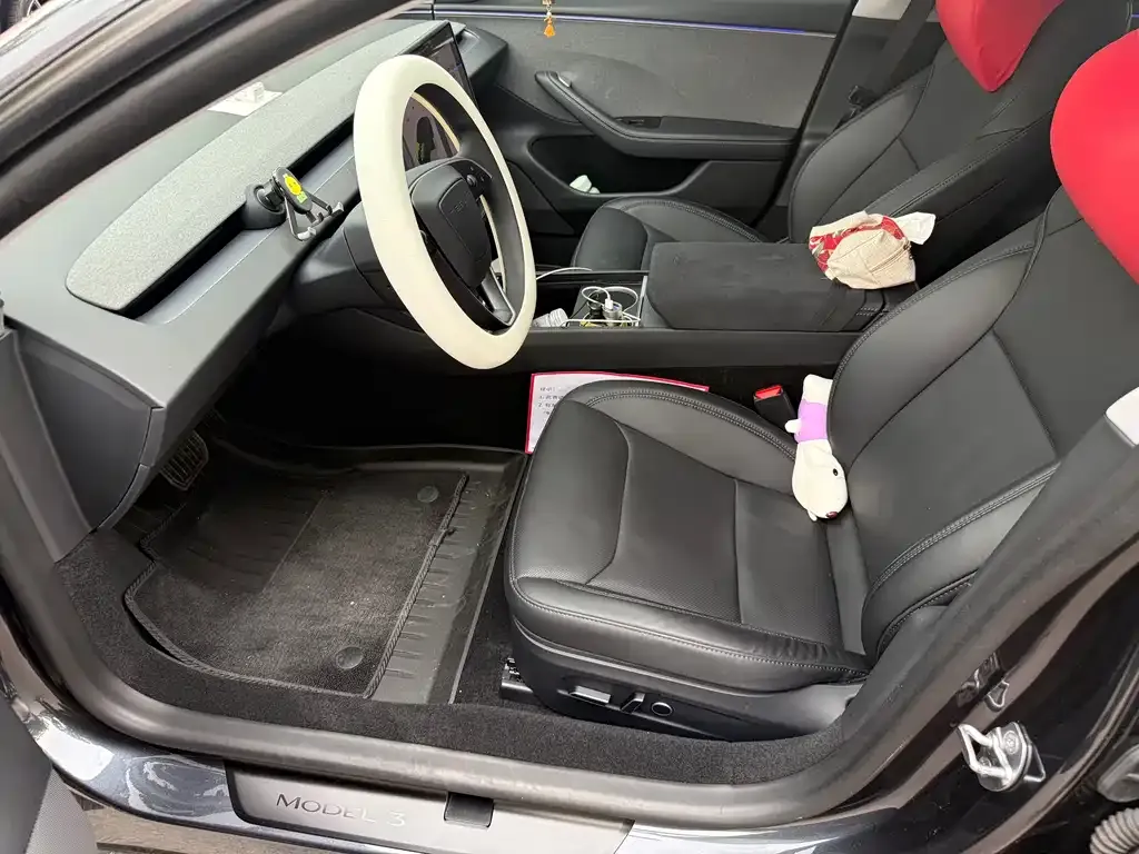 Tesla Model 3 — фото 3