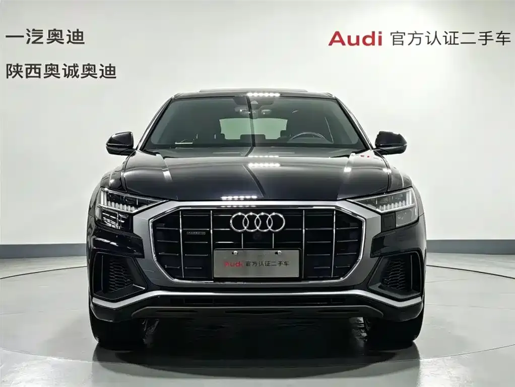 Audi Q8 2021 из CN, фото 7