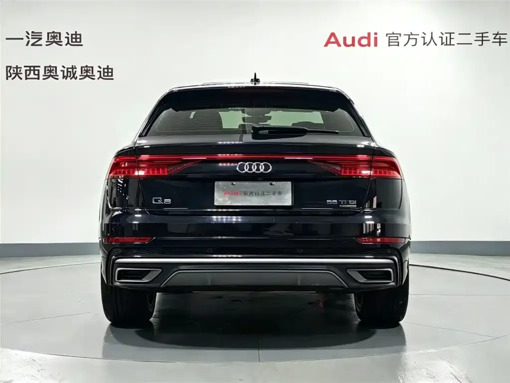 Audi Q8 2021 из CN, фото 2