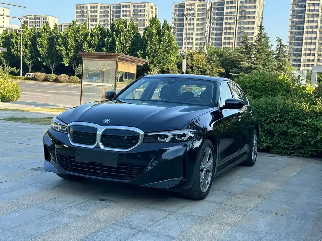 BMW i3 — фото 1