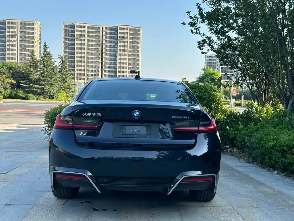 BMW i3 — фото 5