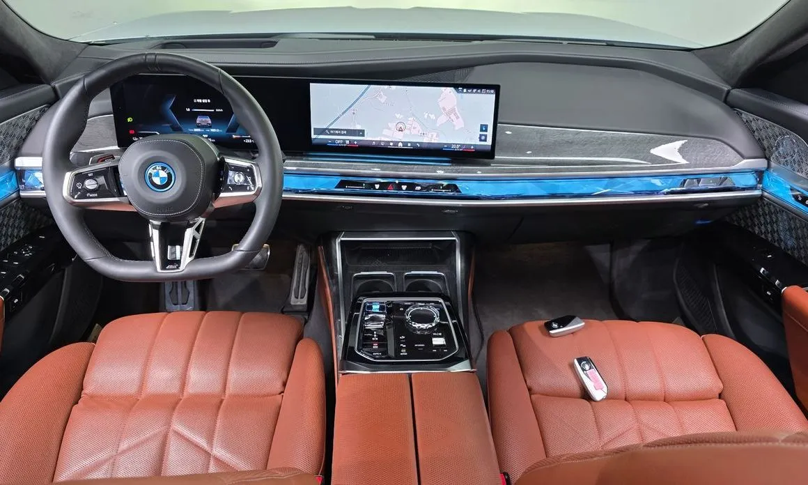 BMW i7 2023 из KR, фото 10
