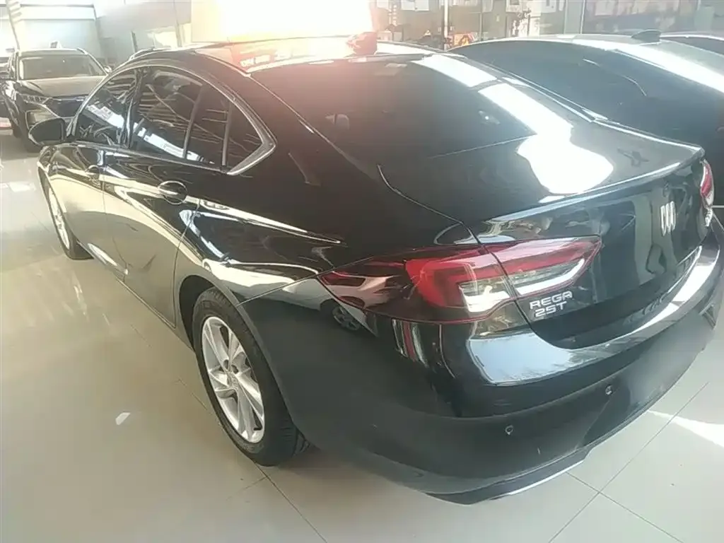 Buick Regal — фото 3