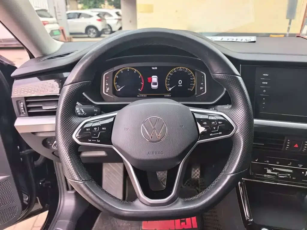Volkswagen Passat — фото 7