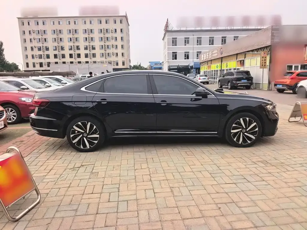 Volkswagen Passat — фото 5