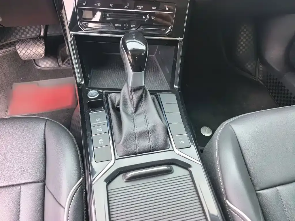 Volkswagen Passat — фото 8
