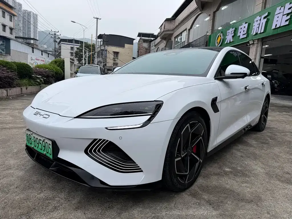 BYD Seal — фото 6