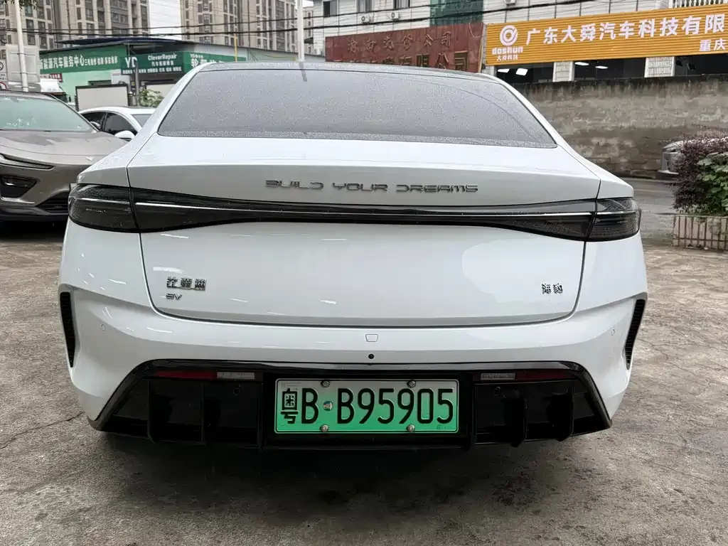 BYD Seal — фото 7