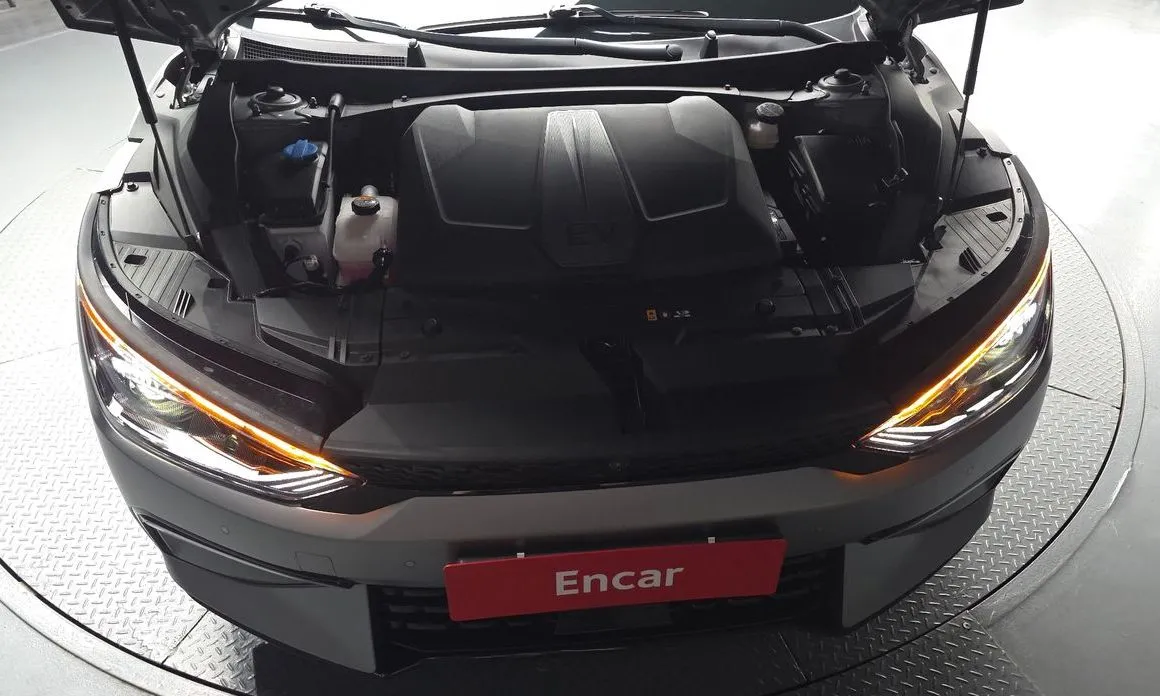Kia EV6 — фото 9