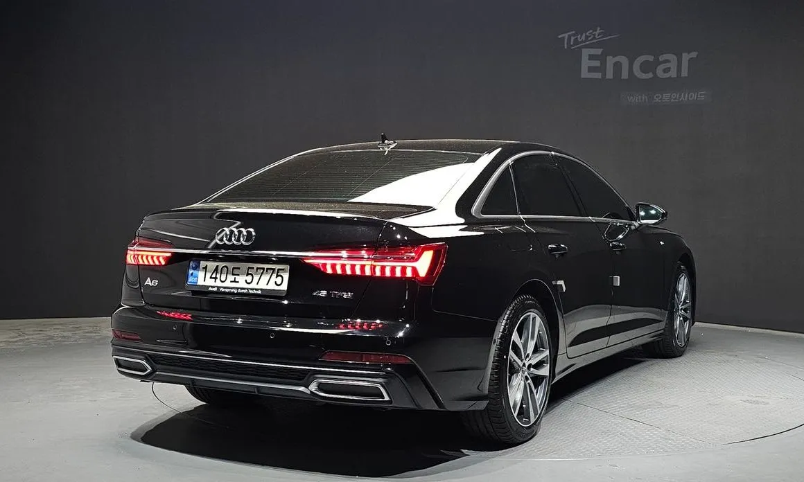 Audi A6 — фото 8