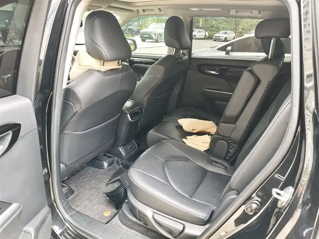 Toyota Highlander — фото 2