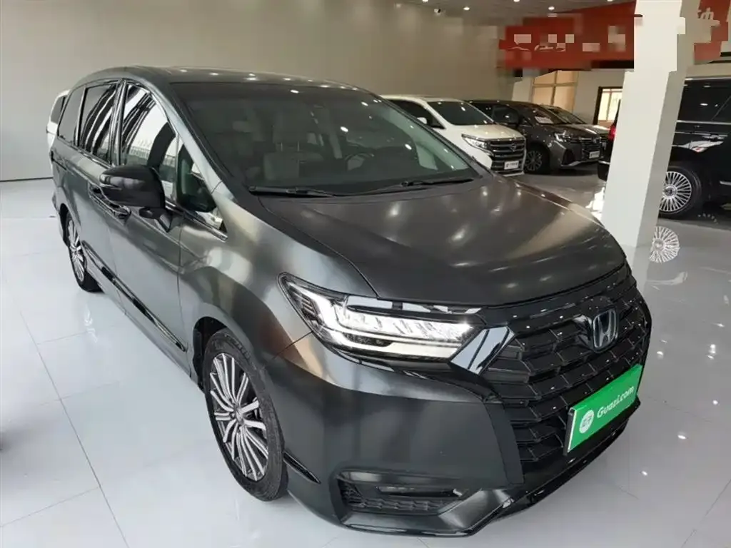 Honda Elysion 2022 из CN, фото 3