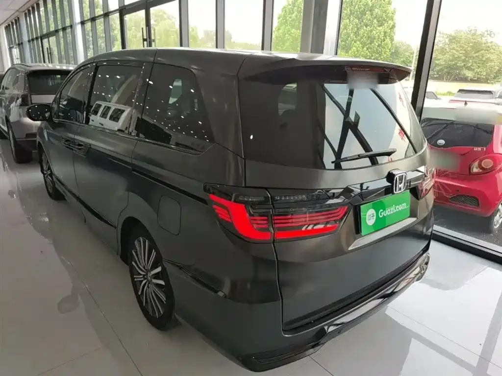Honda Elysion 2022 из CN, фото 8