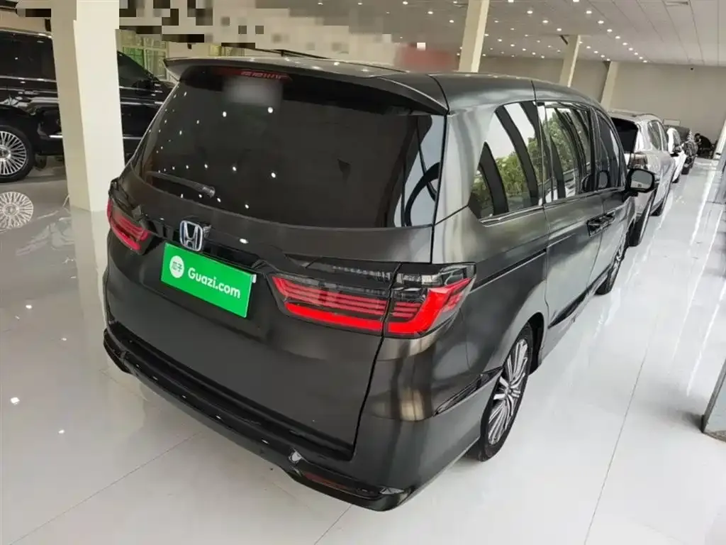 Honda Elysion 2022 из CN, фото 10