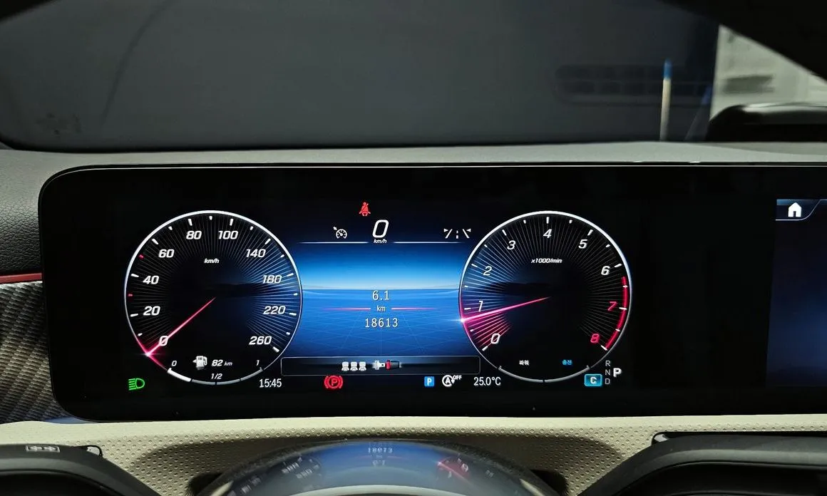 Mercedes-Benz A-Class 2024 из KR, фото 2