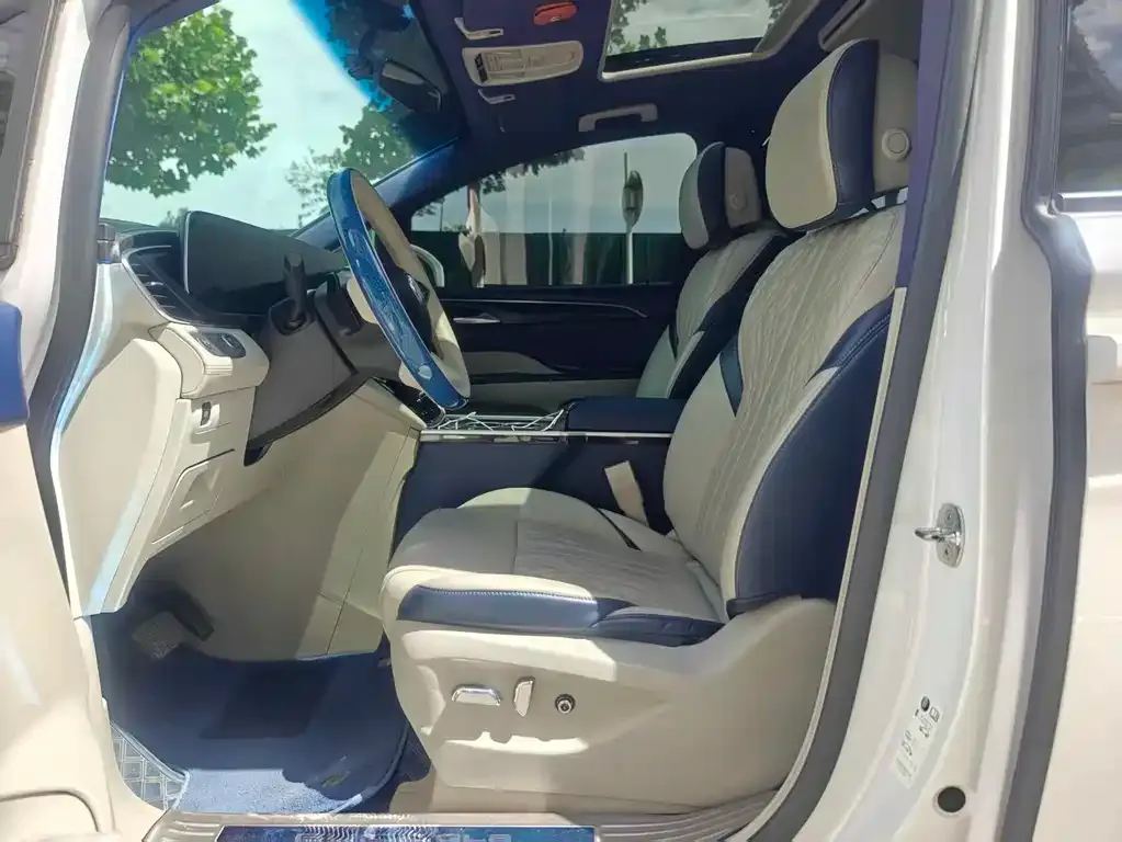 Buick GL8 2021 из CN, фото 9