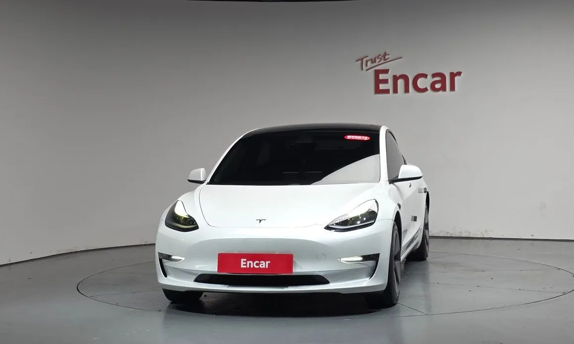 Tesla Model 3 — фото 2