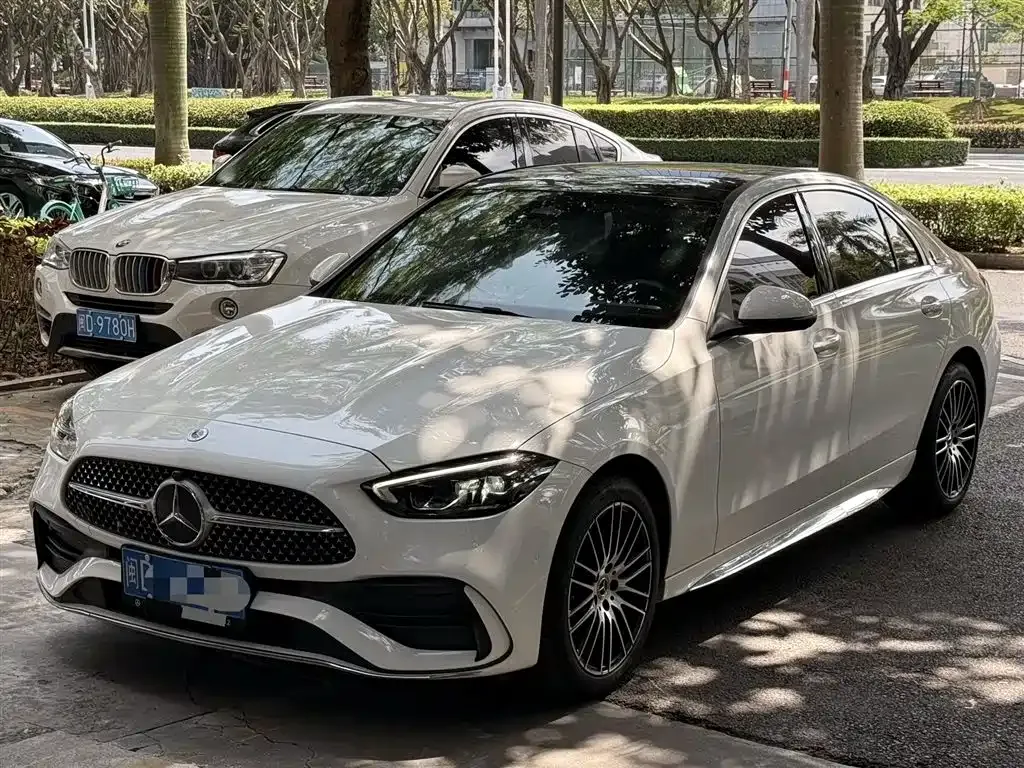 Mercedes-Benz C-Class — фото 1