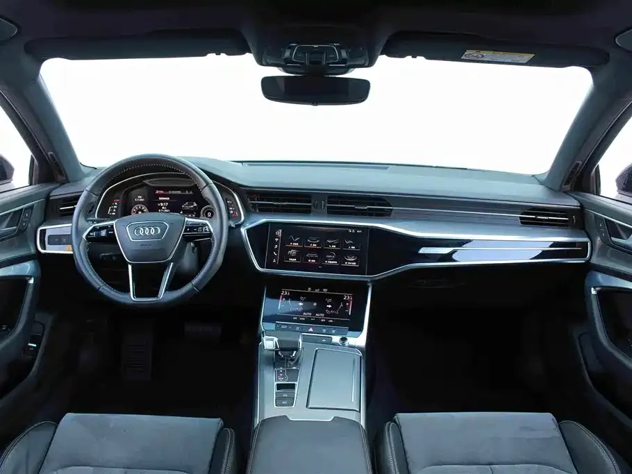 Audi A6L — фото 9