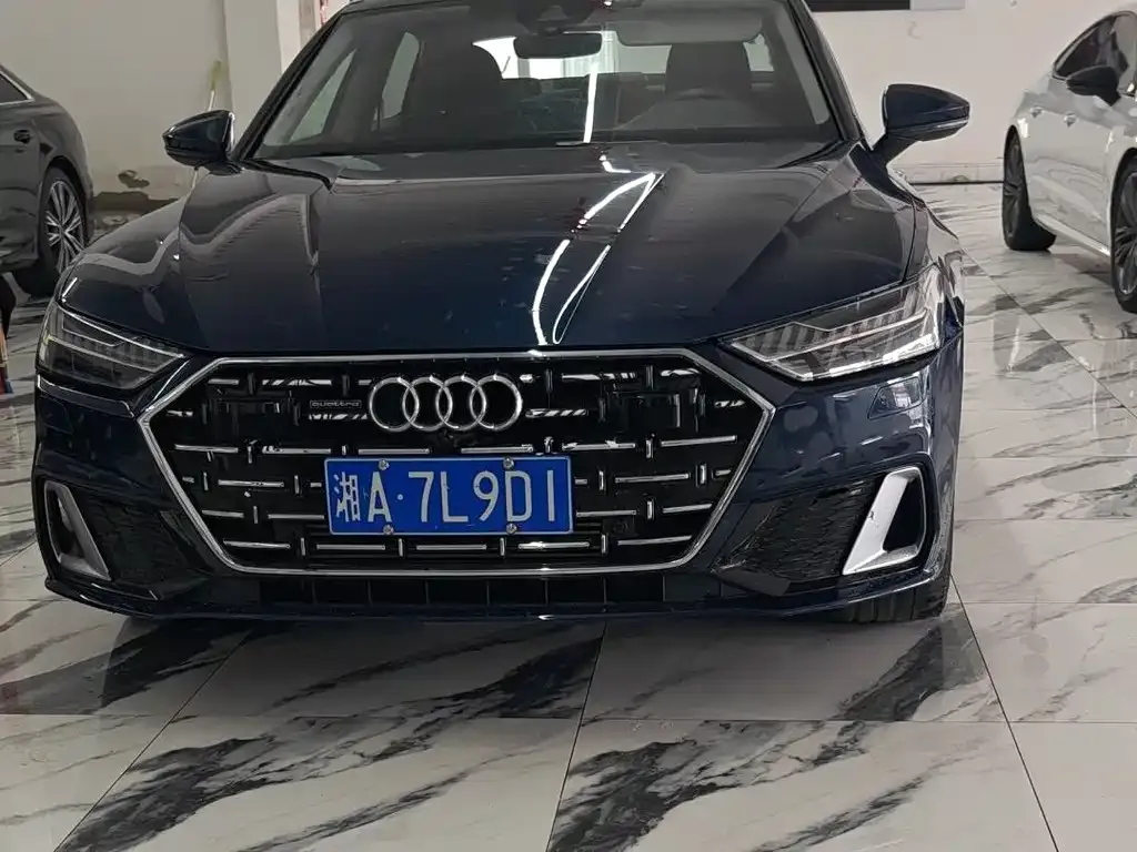 Audi A7L 2024 из CN, фото 10