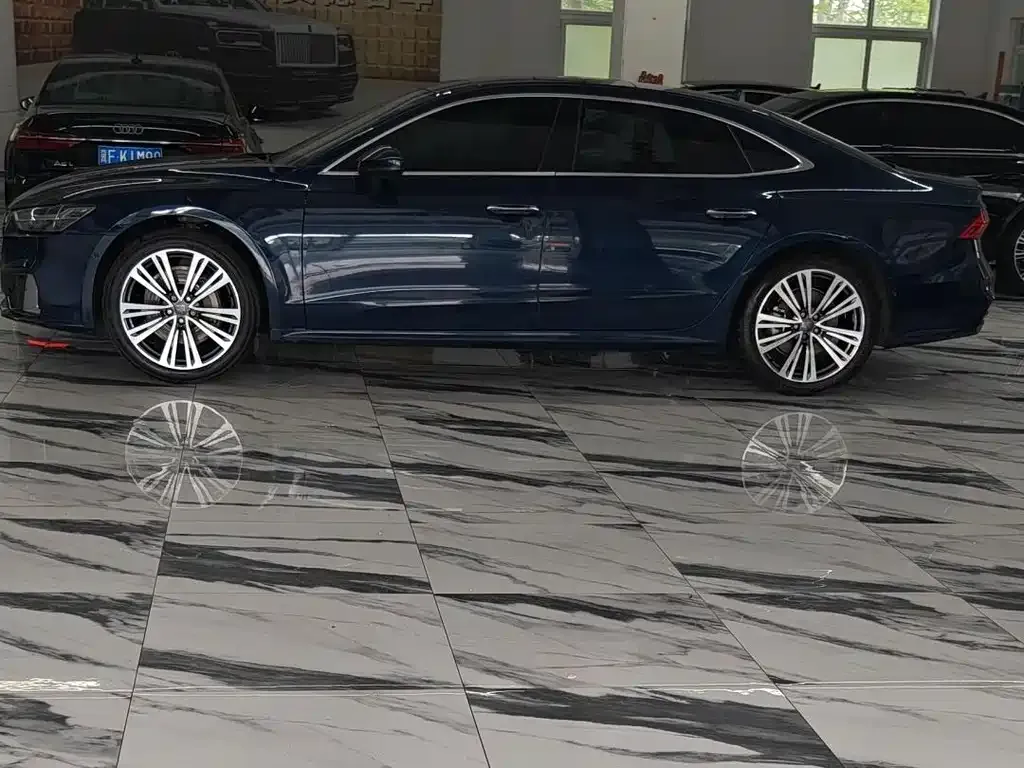 Audi A7L 2024 из CN, фото 9