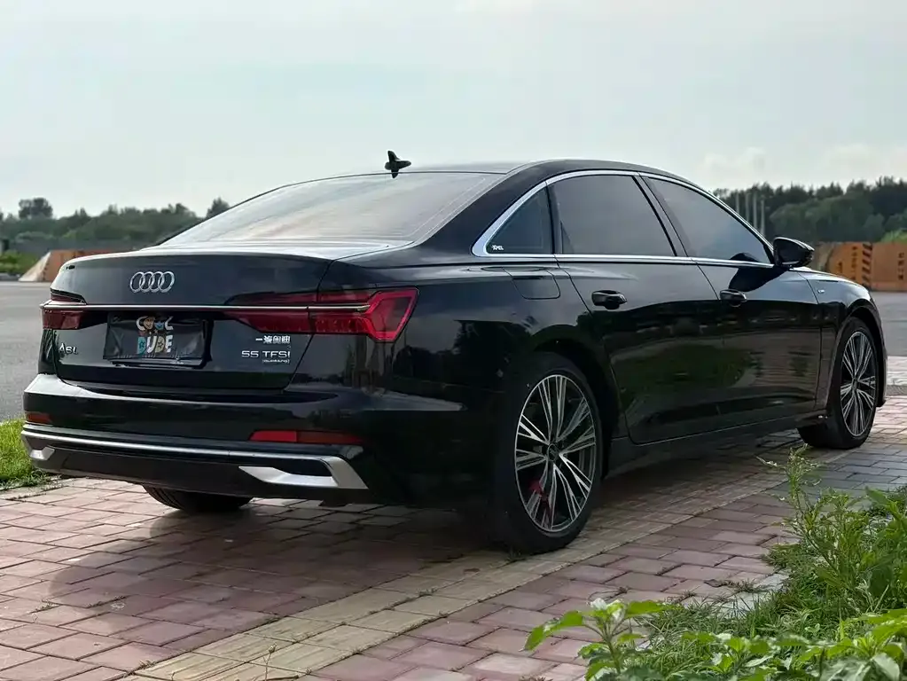 Audi A6L — фото 5