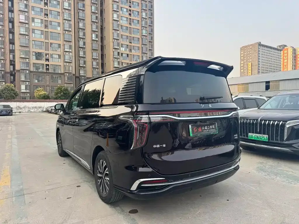 Hongqi HQ9 PHEV 2024 из CN, фото 5