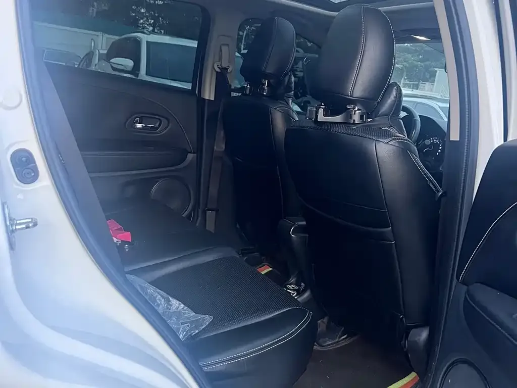 Honda Vezel 2022 из CN, фото 10