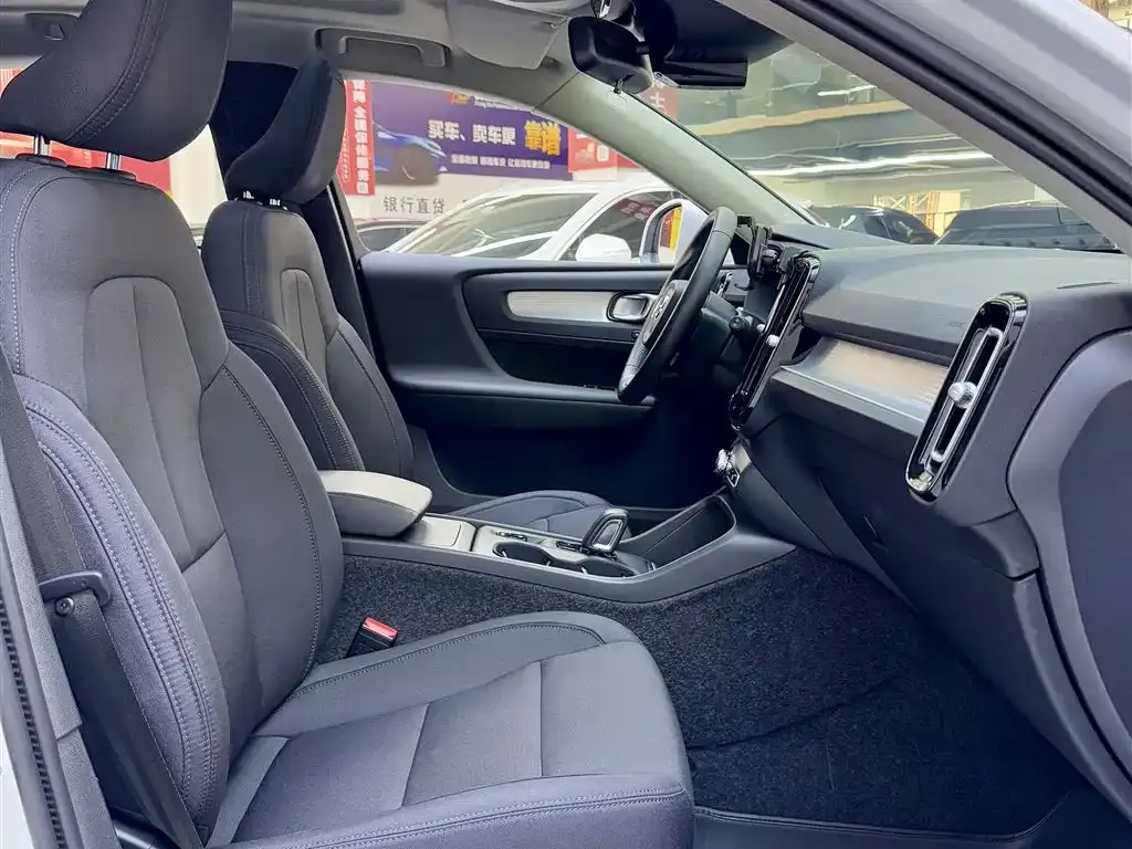 Volvo XC40 2021 из CN, фото 10