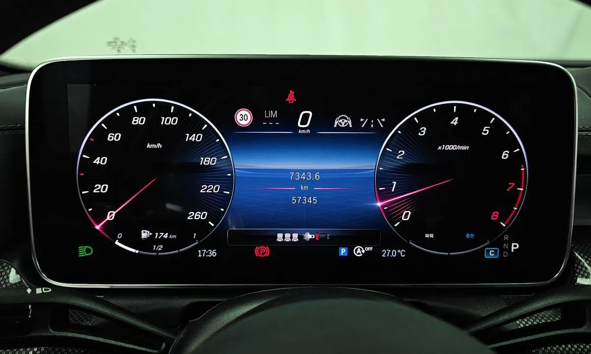 Mercedes-Benz C-Class 2024 из KR, фото 3