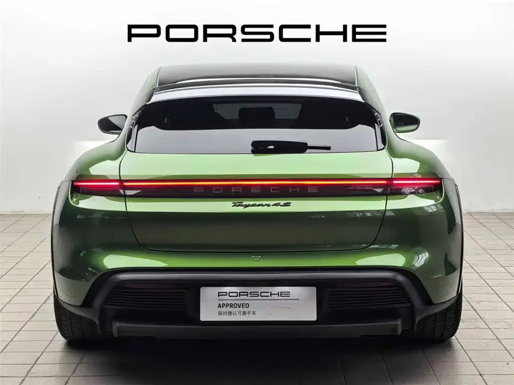 Porsche Taycan — фото 7
