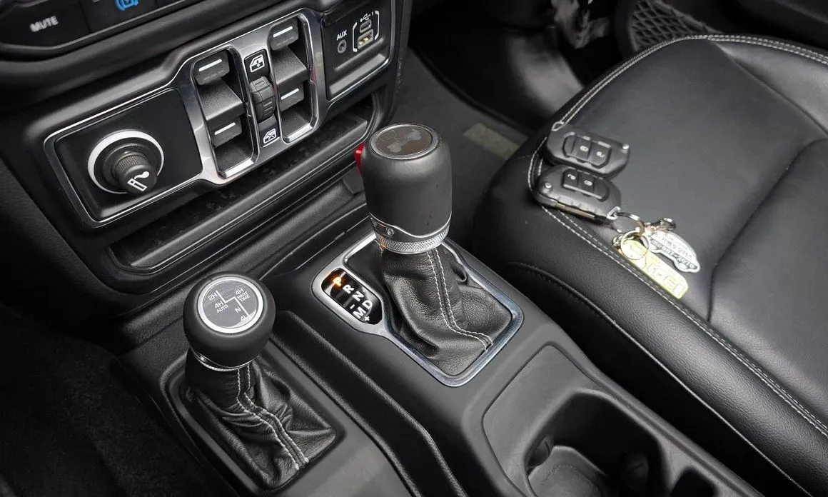 Jeep Wrangler 2021 из KR, фото 8